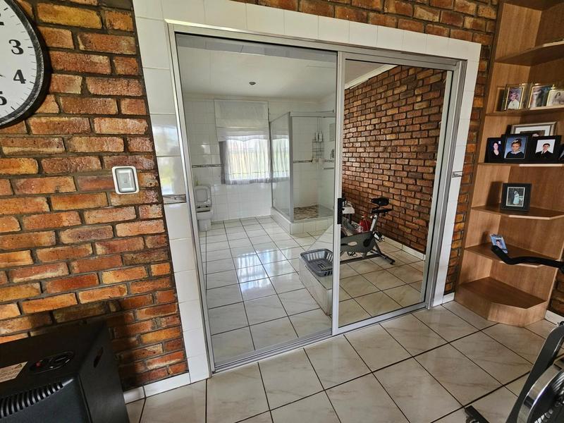 3 Bedroom Property for Sale in Oranjeville Free State